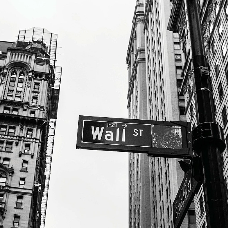 L'inversion de la courbe des taux: Présage de Récession ou Opportunité d'Investissement?